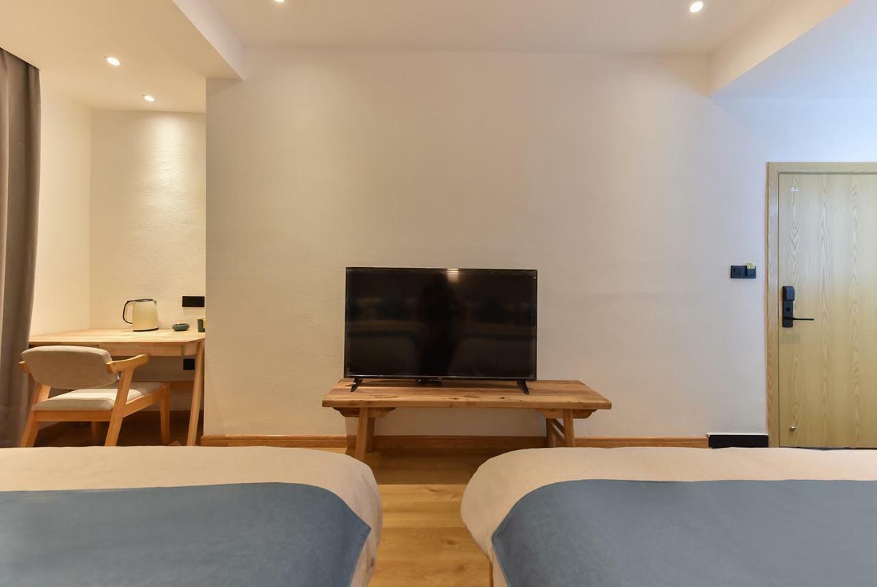 Yifangyan - Tingyuan Qingshe Hostel Fenghuang Luaran gambar